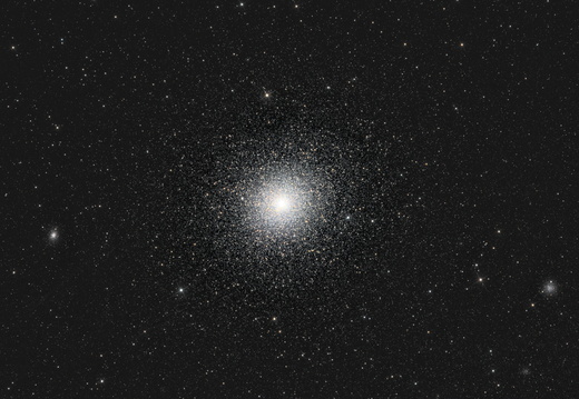 NGC 104 – 47 Tucanae