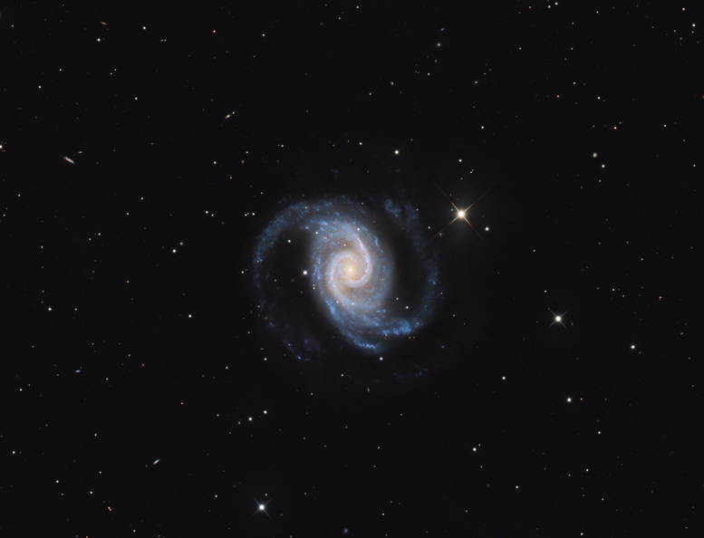 NGC1566_final_crop2.jpg